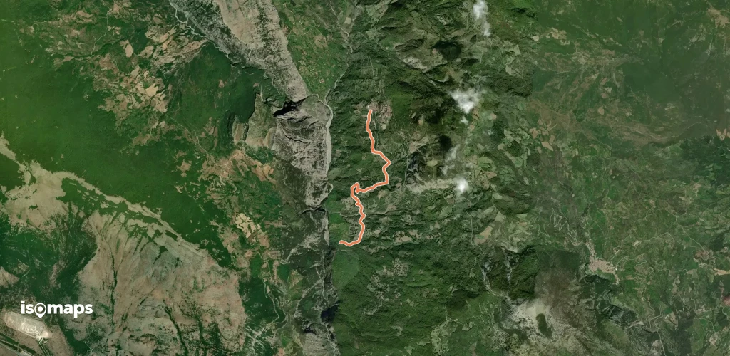 OSM Route 17800582