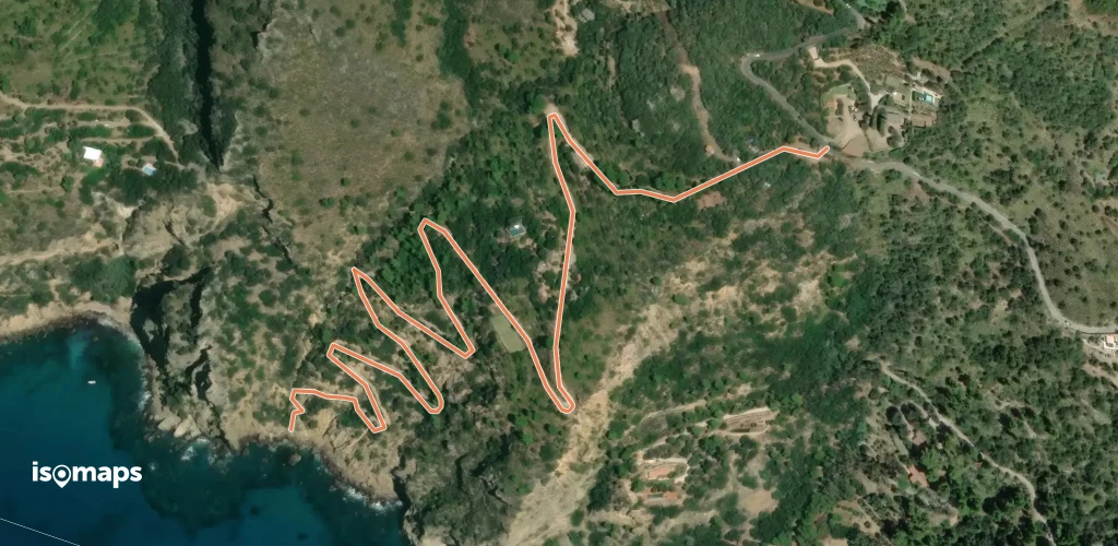 Discesa a Cala dell'Olio