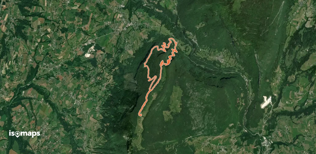 Montagne de Bange - Crêt de la Dolca par les Trois Bornes en boucle depuis la Grand Raie